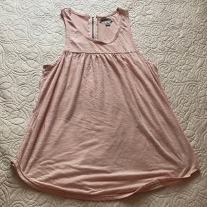 💖 Light Pink Tank Top